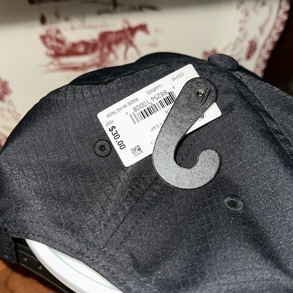 Adidas SnapBack Hat - Picture 5 of 6